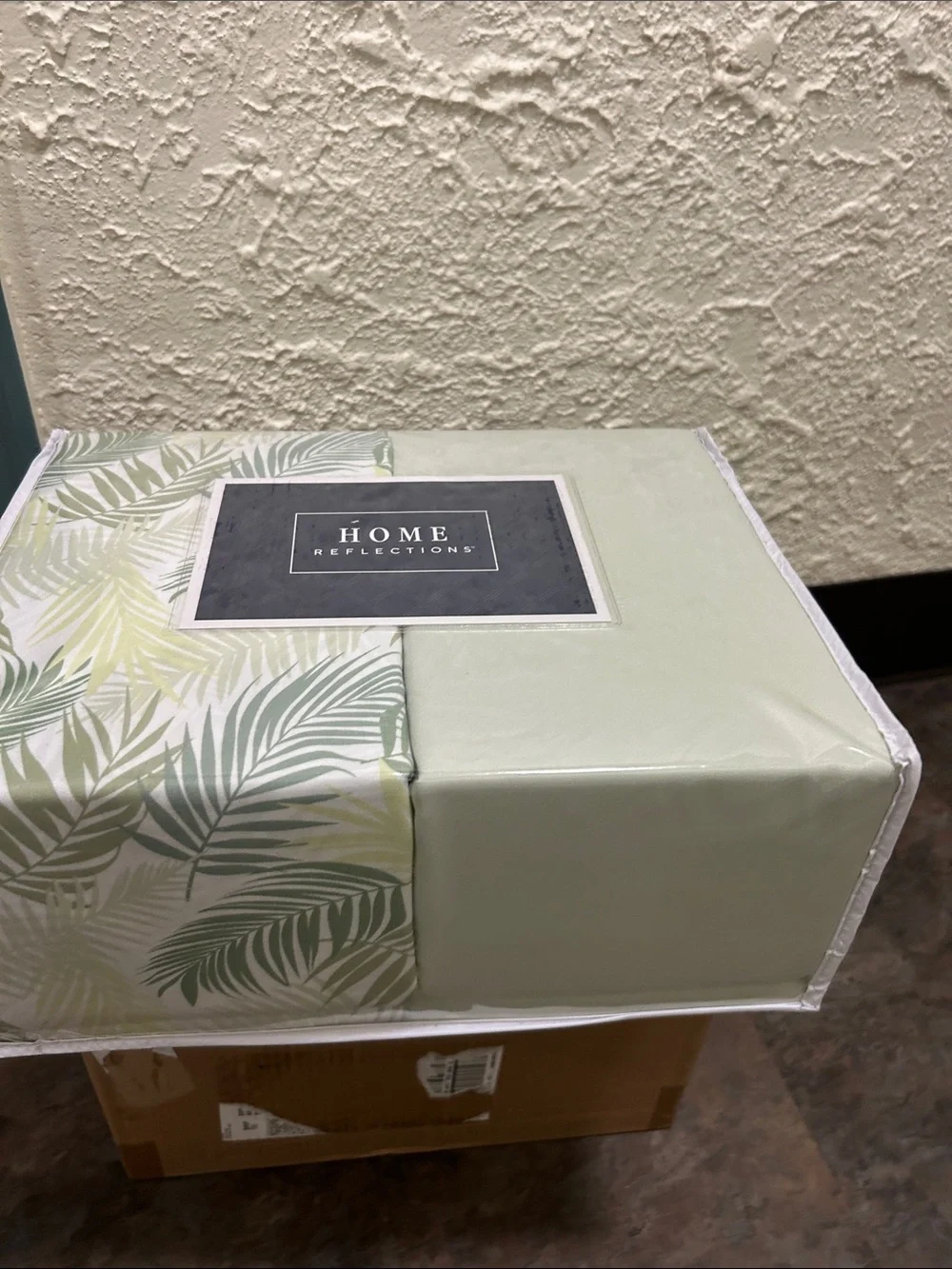 Home Reflections KING SIZE Tropical Leaf & Sage Green DOUBLE SHEET SET NEW w BOX